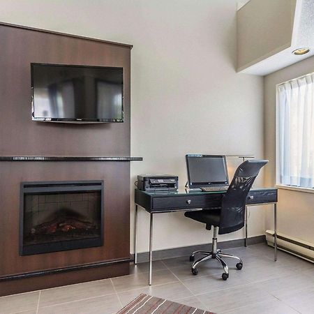 Comfort Inn Thetford Mines Exterior photo