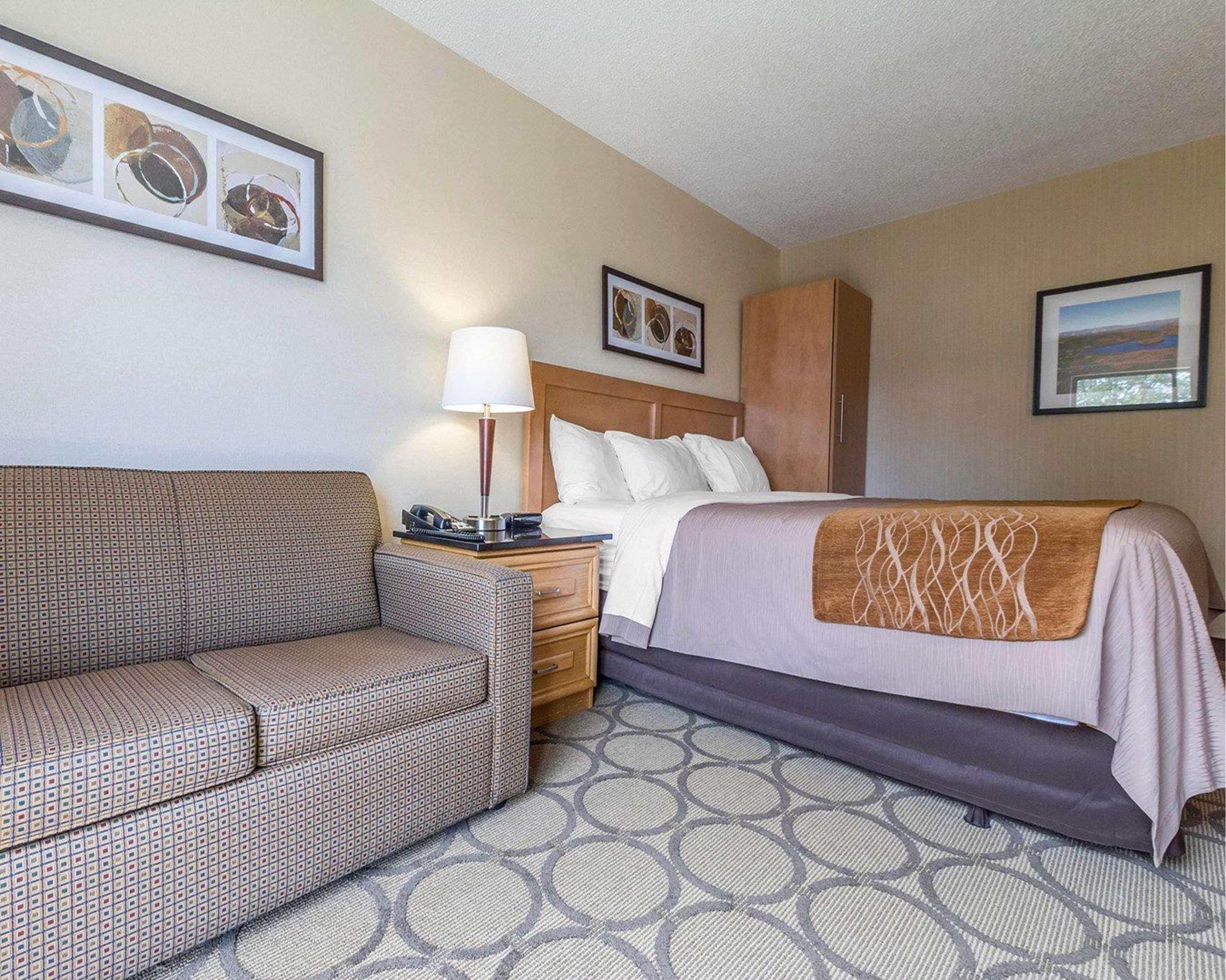 Comfort Inn Thetford Mines Exterior photo
