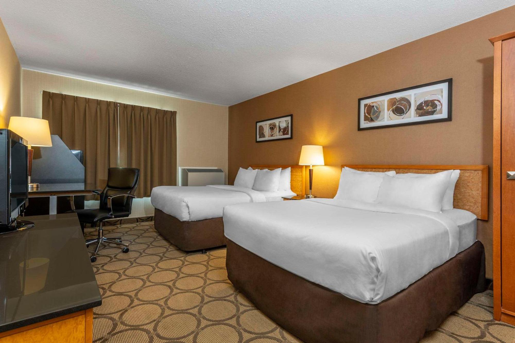 Comfort Inn Thetford Mines Exterior photo