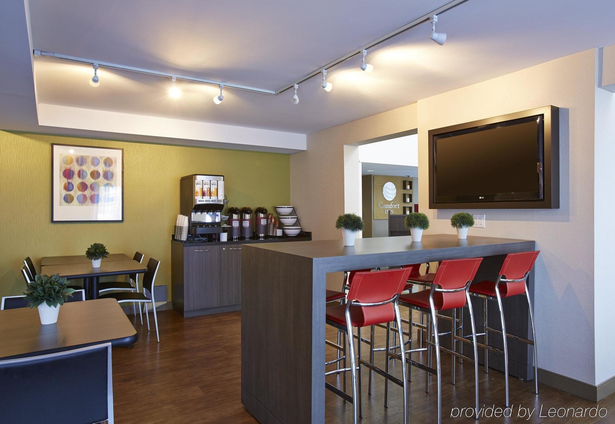 Comfort Inn Thetford Mines Exterior photo