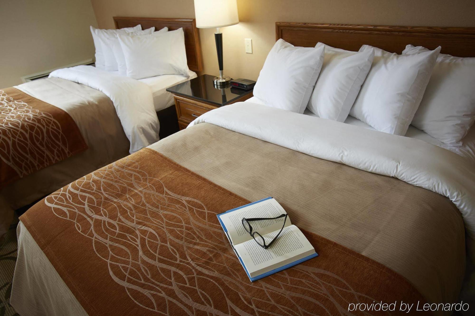 Comfort Inn Thetford Mines Exterior photo